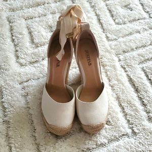 JustFab Espadrilles. Sz 5.5. Cream/Canvas. Worn once.